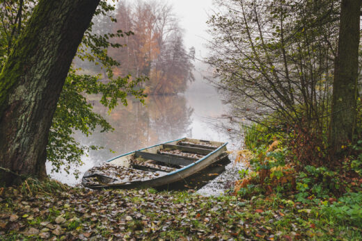 Drhlenský rybník - loďka